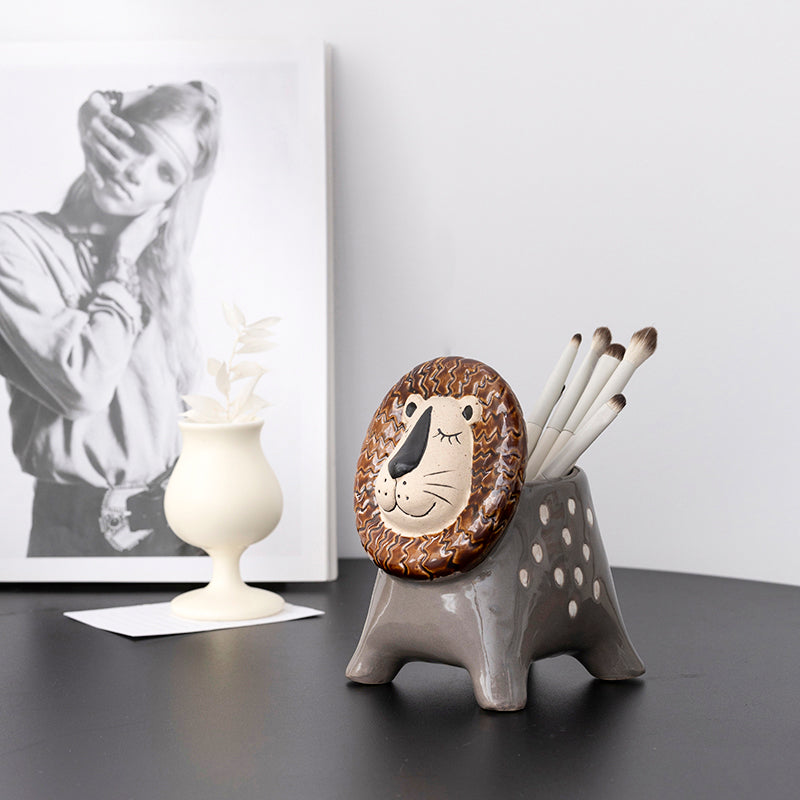 LION SHAPE HOME PEN HOLDER